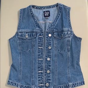 Gap women’s vintage denim vest